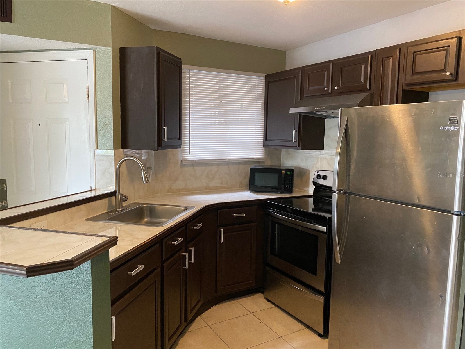 1916 Lake Atriums Circle #28 Orlando FL 32839 O6376532 image4