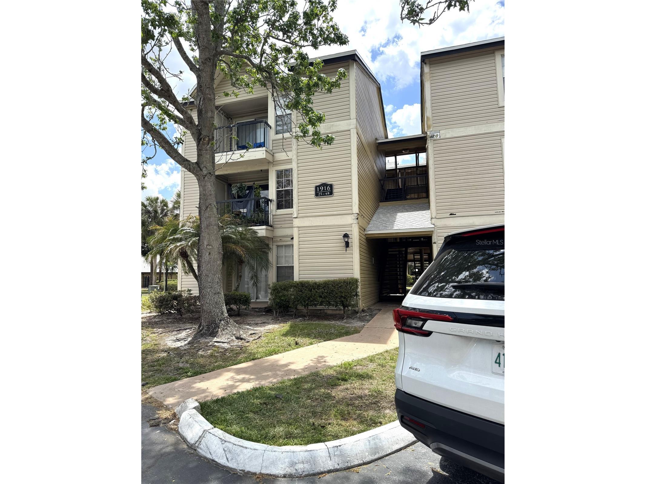 1916 Lake Atriums Circle #32 Orlando FL 32839 O6402407 image2