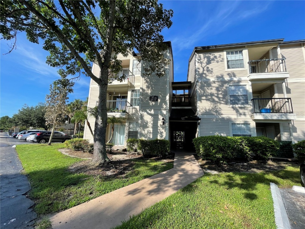 1916 Lake Atriums Circle #45 Orlando FL 32839 O6218386 image1