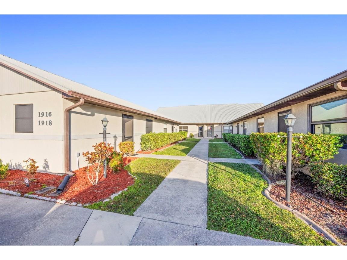 1916 Villaway E Sebring FL 33876 O6371539 image4