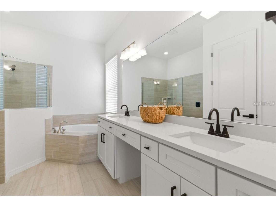 19168 Cherrystone Way Lakewood Ranch FL 34211 A4676865 image17