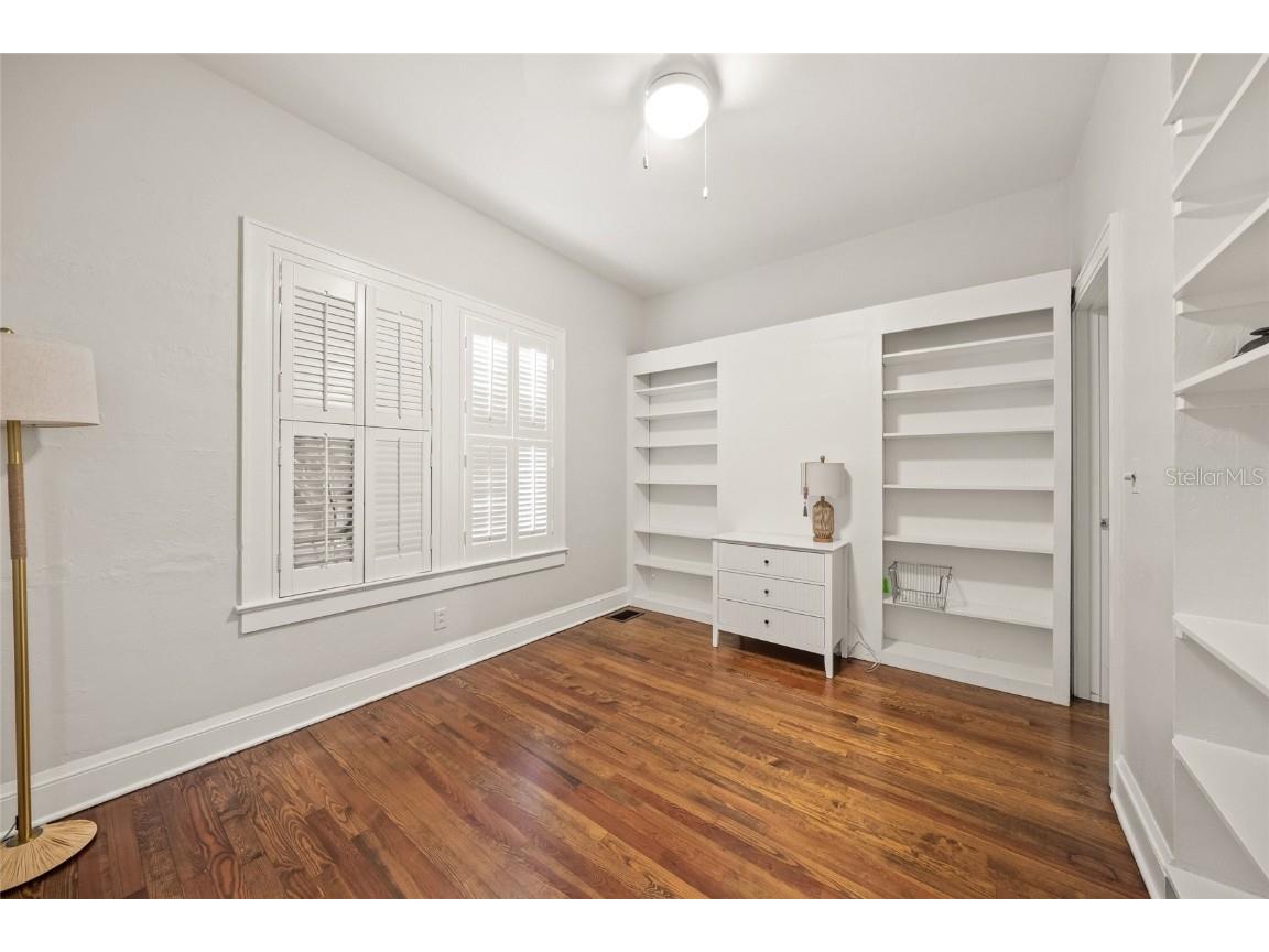 1917 Bahia Vista Street Sarasota FL 34239 A4676931 image17