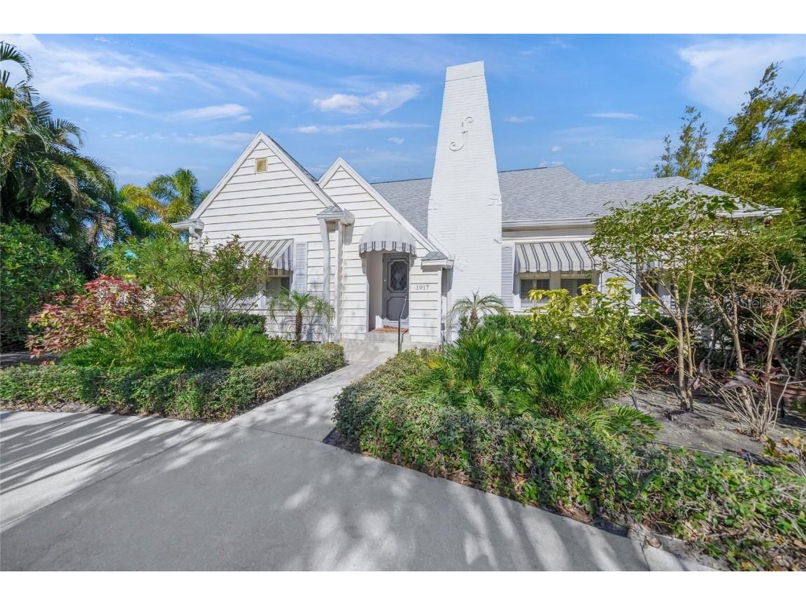 1917 Bahia Vista Street Sarasota FL 34239 A4676931 image3