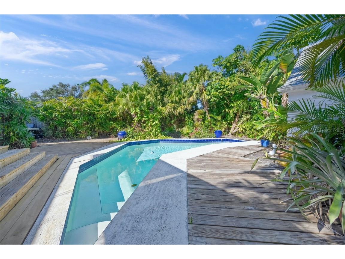 1917 Bahia Vista Street Sarasota FL 34239 A4676931 image33