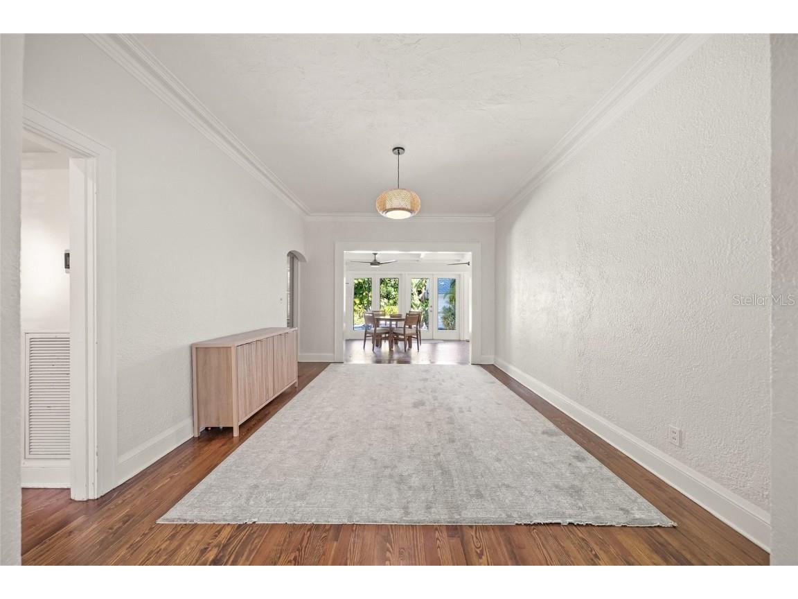 1917 Bahia Vista Street Sarasota FL 34239 A4676931 image9