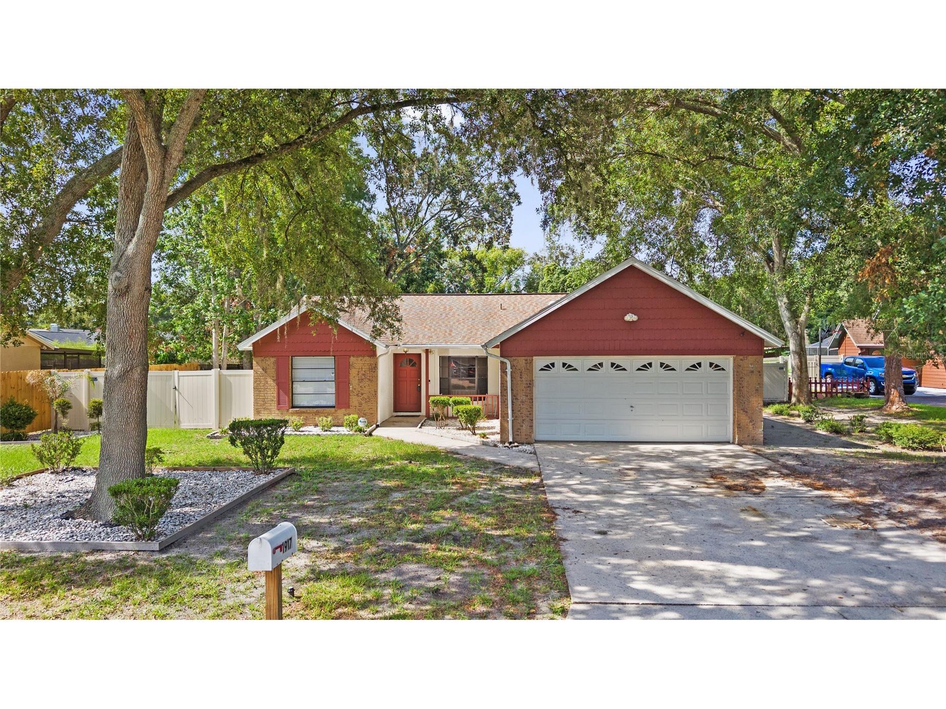 1917 Dove Field Place Brandon FL 33510 TB8519114 image1