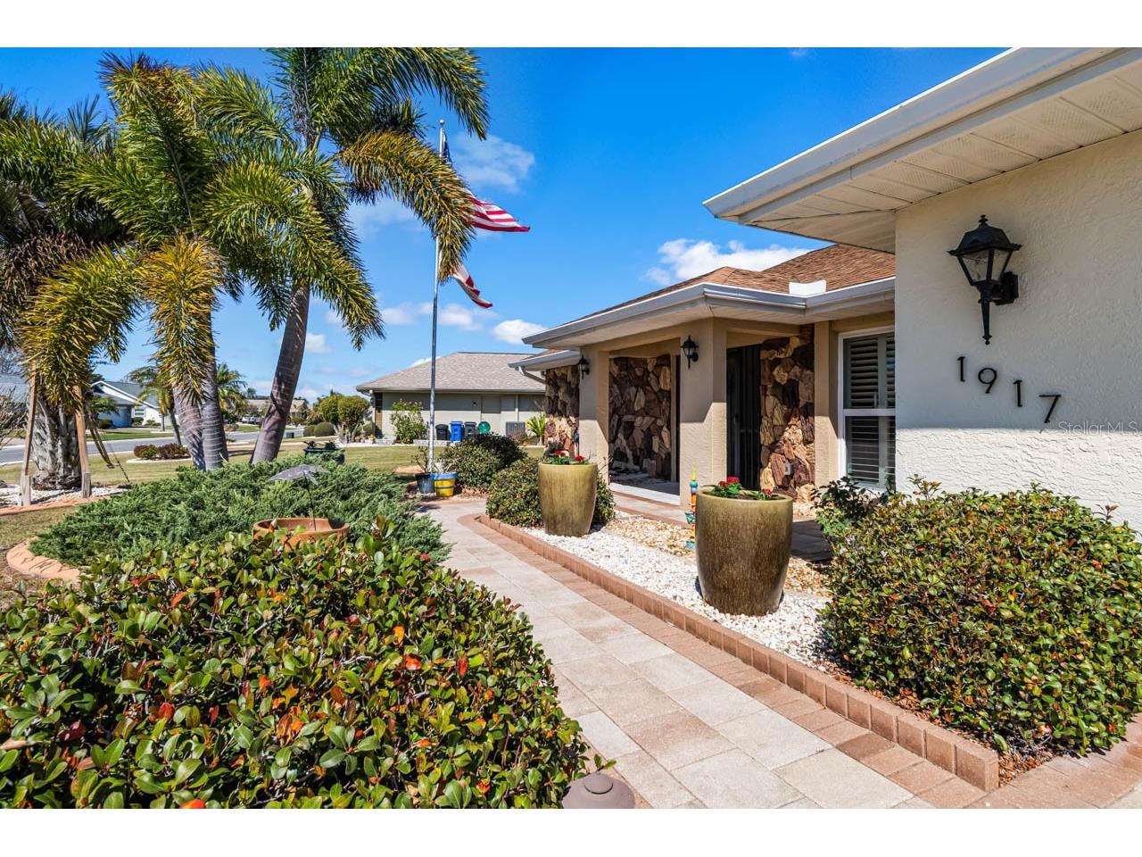 1917 E View Drive Sun City Center FL 33573 TB8481195 image53