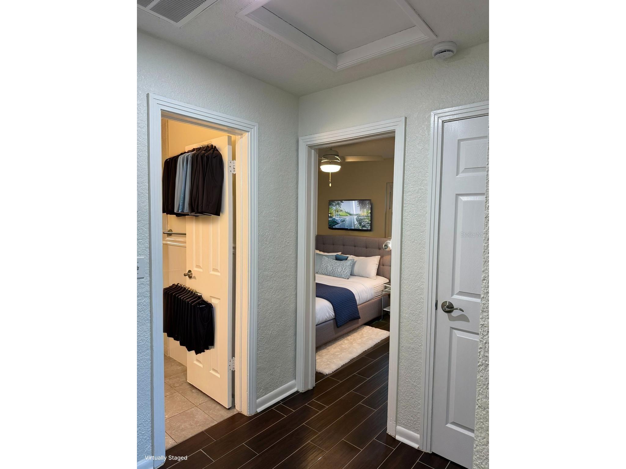 1917 Gilbert Street Clearwater FL 33765 TB8481337 image6