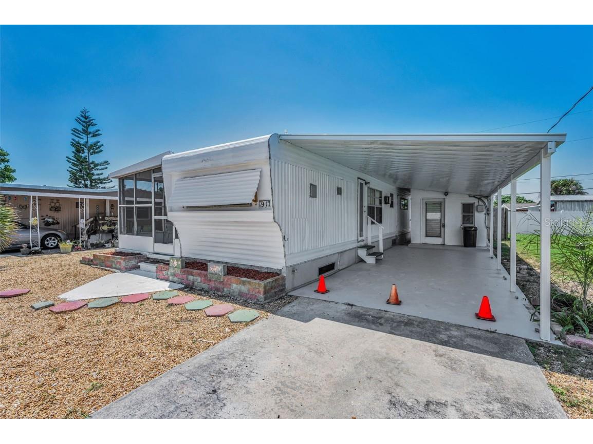 1917 Hess Drive Holiday FL 34691 TB8423122 image17