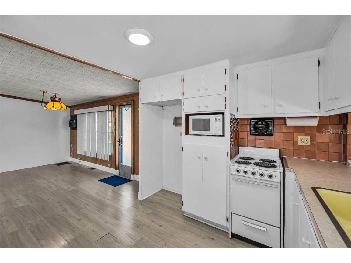 1917 Hess Drive Holiday FL 34691 TB8423122 image23