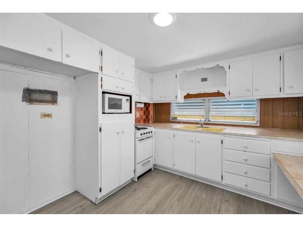 1917 Hess Drive Holiday FL 34691 TB8423122 image25