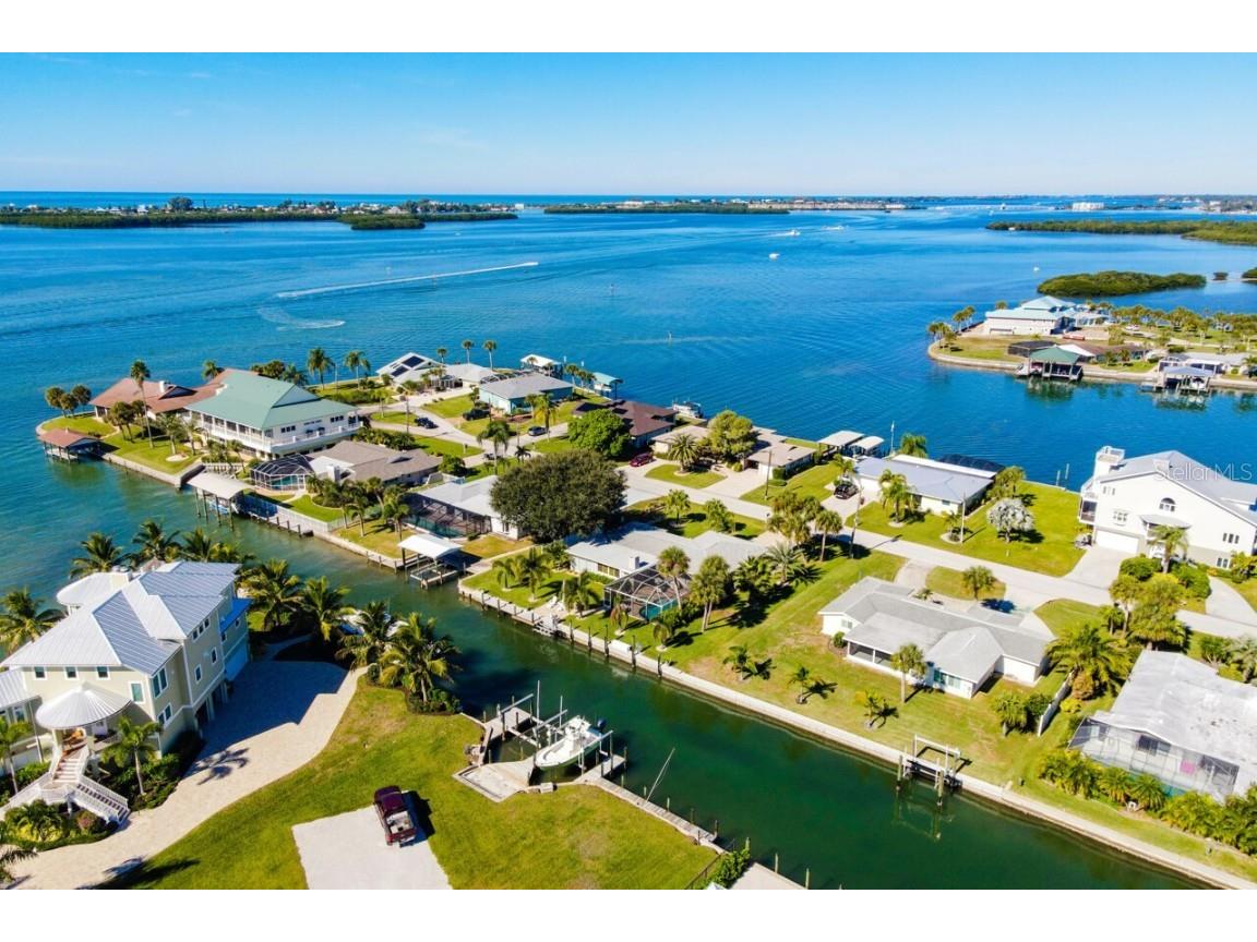 1917 Mississippi Avenue Englewood FL 34224 - LEMON BAY D6129227 image1