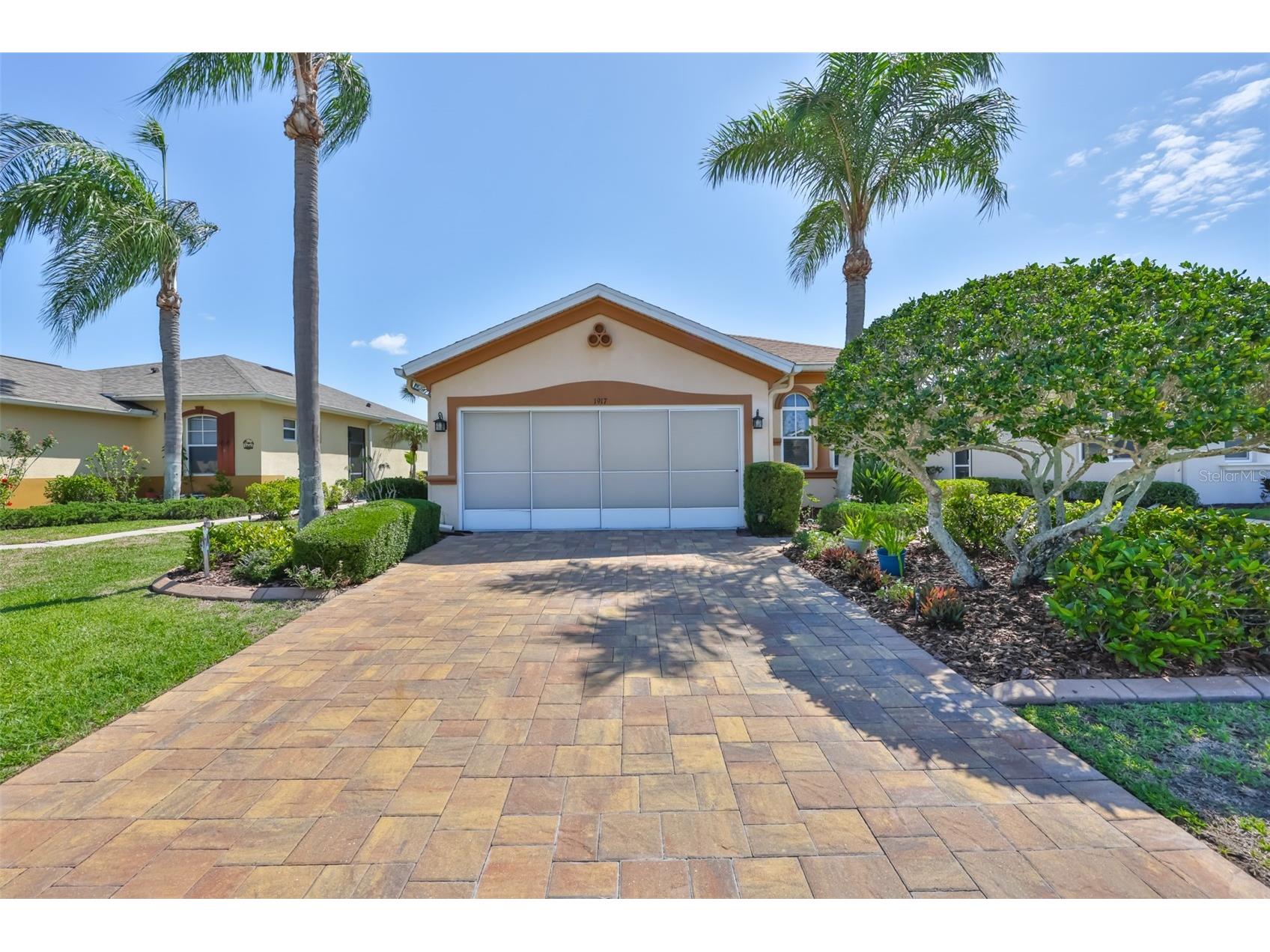 1917 Sterling Glen Court Sun City Center FL 33573 A4695860 image2