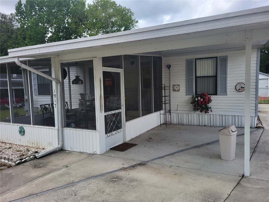 1917 Wynelle Court Lake Alfred FL 33850 - LAKE MARIANA P4935621 image1