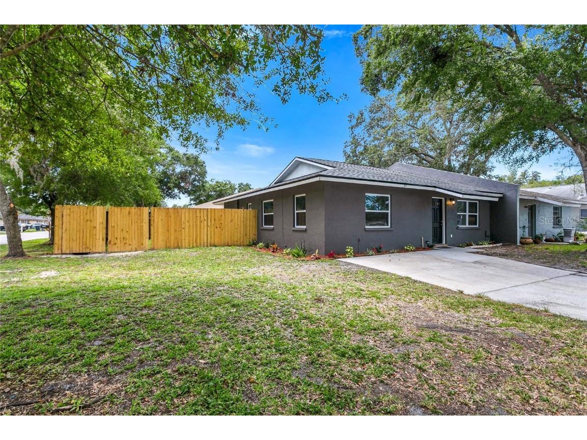 1918 49th Avenue E Bradenton FL 34203 A4571715 image1