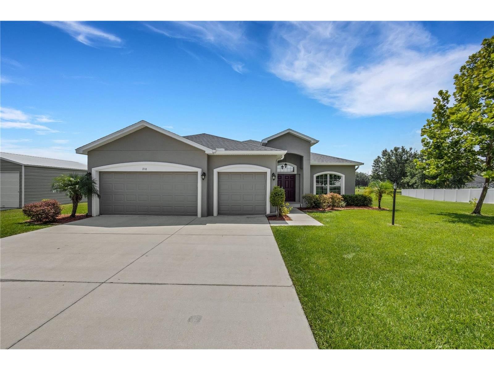 1918 Berry Road Plant City FL 33567 TB8479356 image1