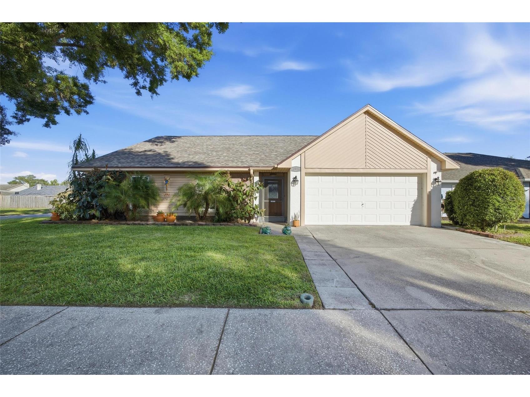 1918 Blue Sage Court Brandon FL 33511 TB8502645 image1