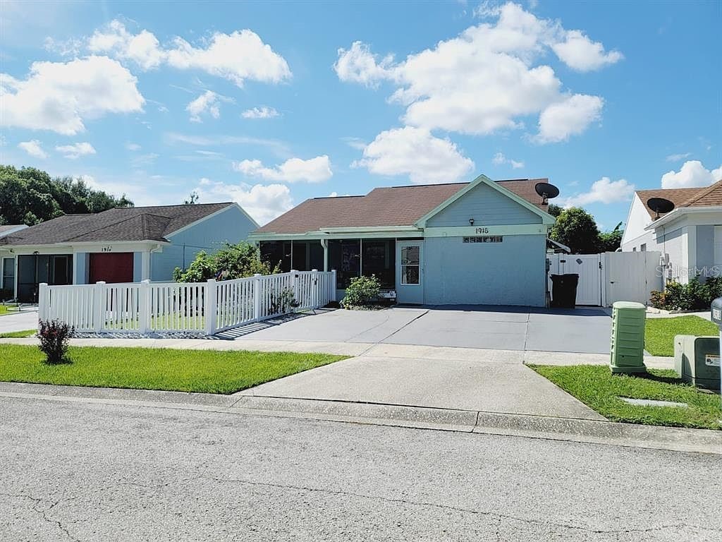 1918 Crown Park Dr Valrico FL 33594 TB8397029 image1