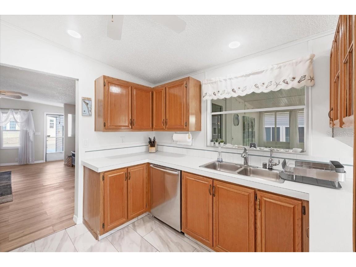 1918 Indiana Avenue Bradenton FL 34207 - SARASOTA BAY A4669315 image10