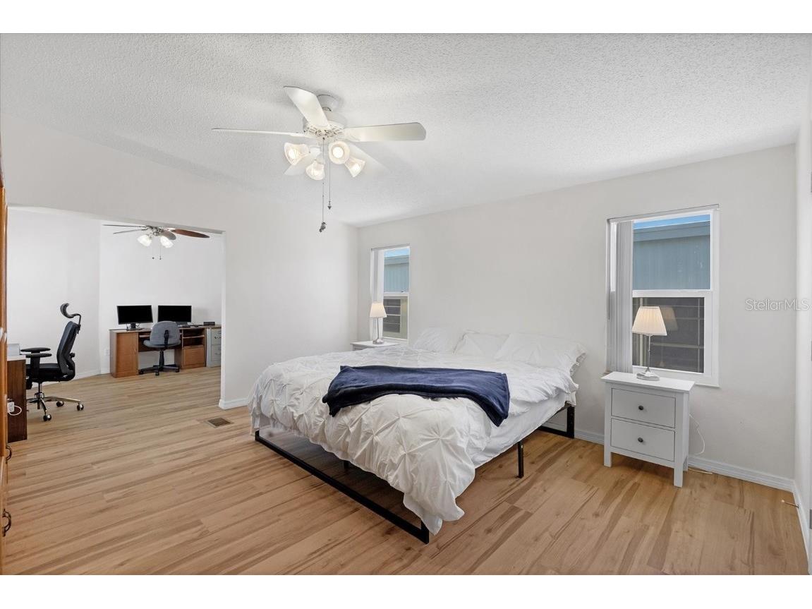 1918 Indiana Avenue Bradenton FL 34207 - SARASOTA BAY A4669315 image15