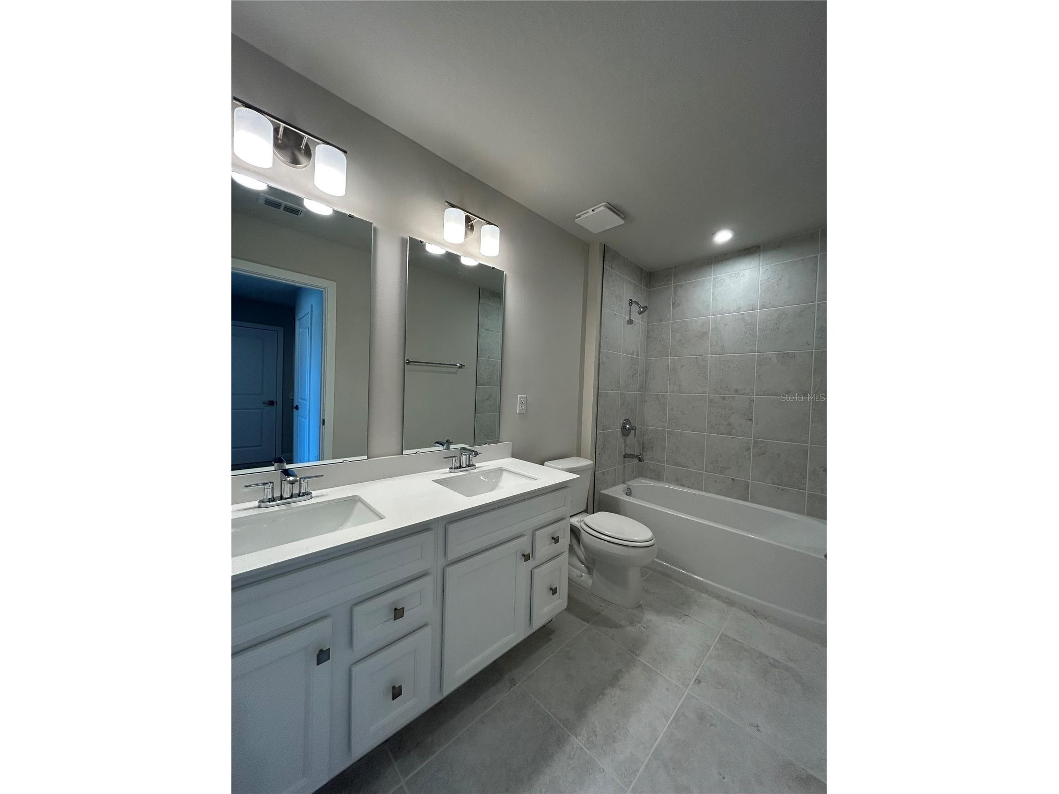 1918 Kendall Pointe Place Melbourne FL 32935 W7885187 image12
