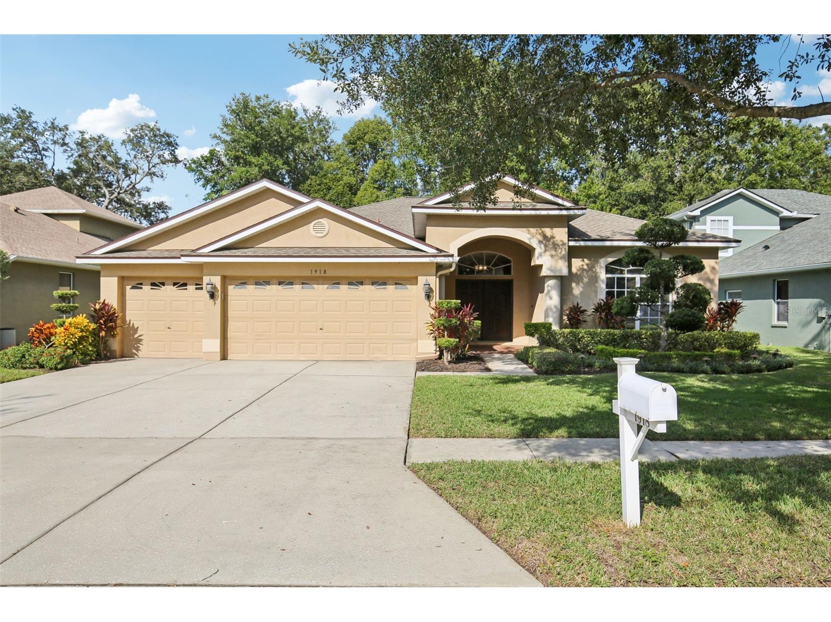 1918 Rutherford Drive Dover FL 33527 TB8451461 image1