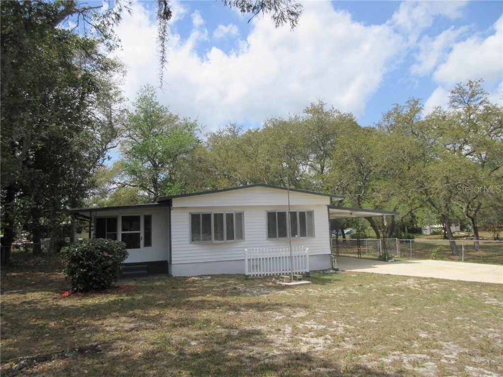 1918 SE 183rd Terrace Silver Springs FL 34488 OM698411 image1