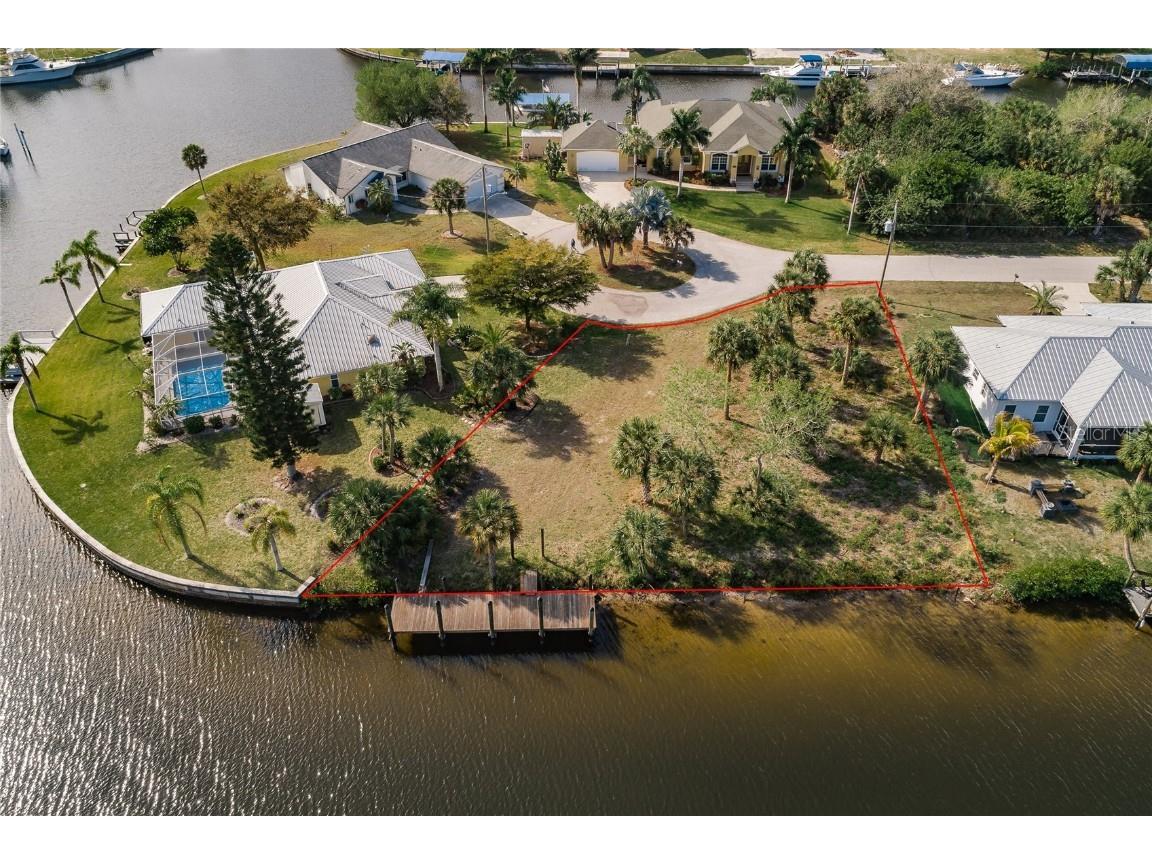 19188 New Haven Court Port Charlotte FL 33948 - NEW HAVEN WATERWAY C7456776 image1