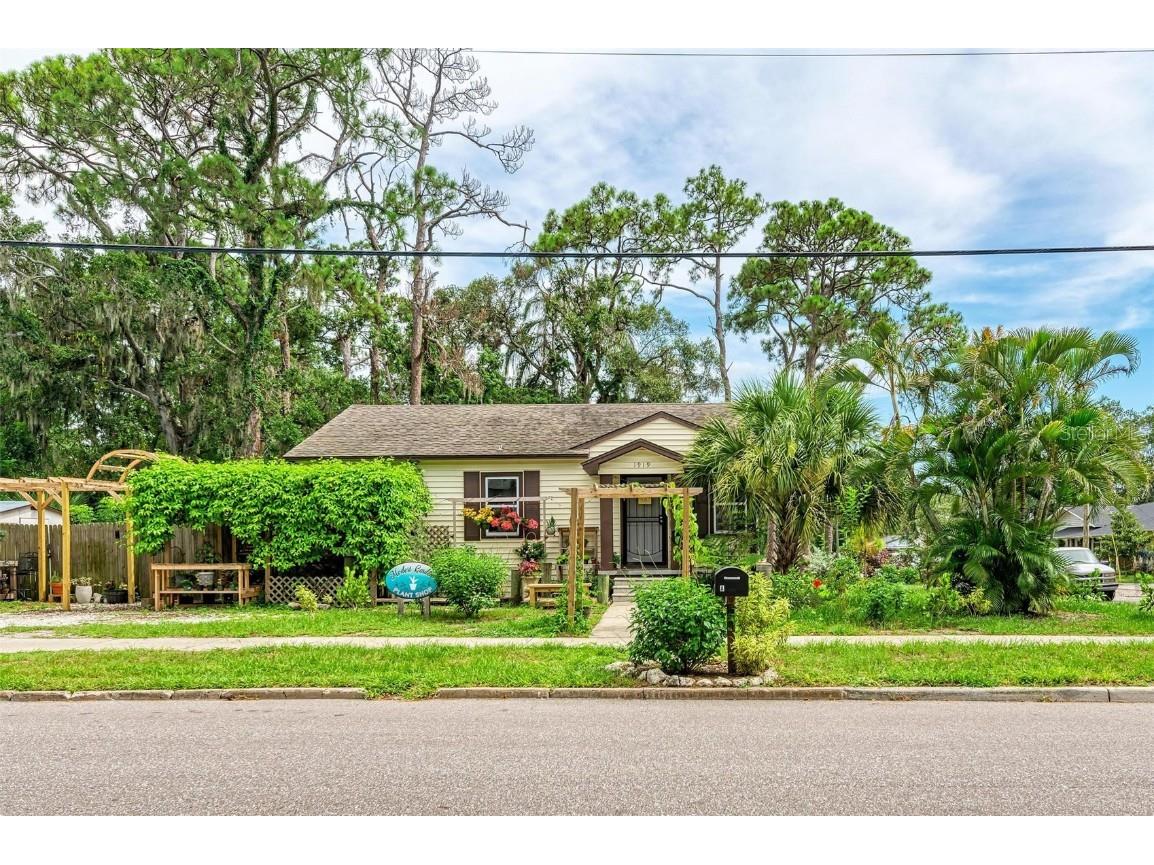 1919 12th Avenue W Bradenton FL 34205 A4578487 image1