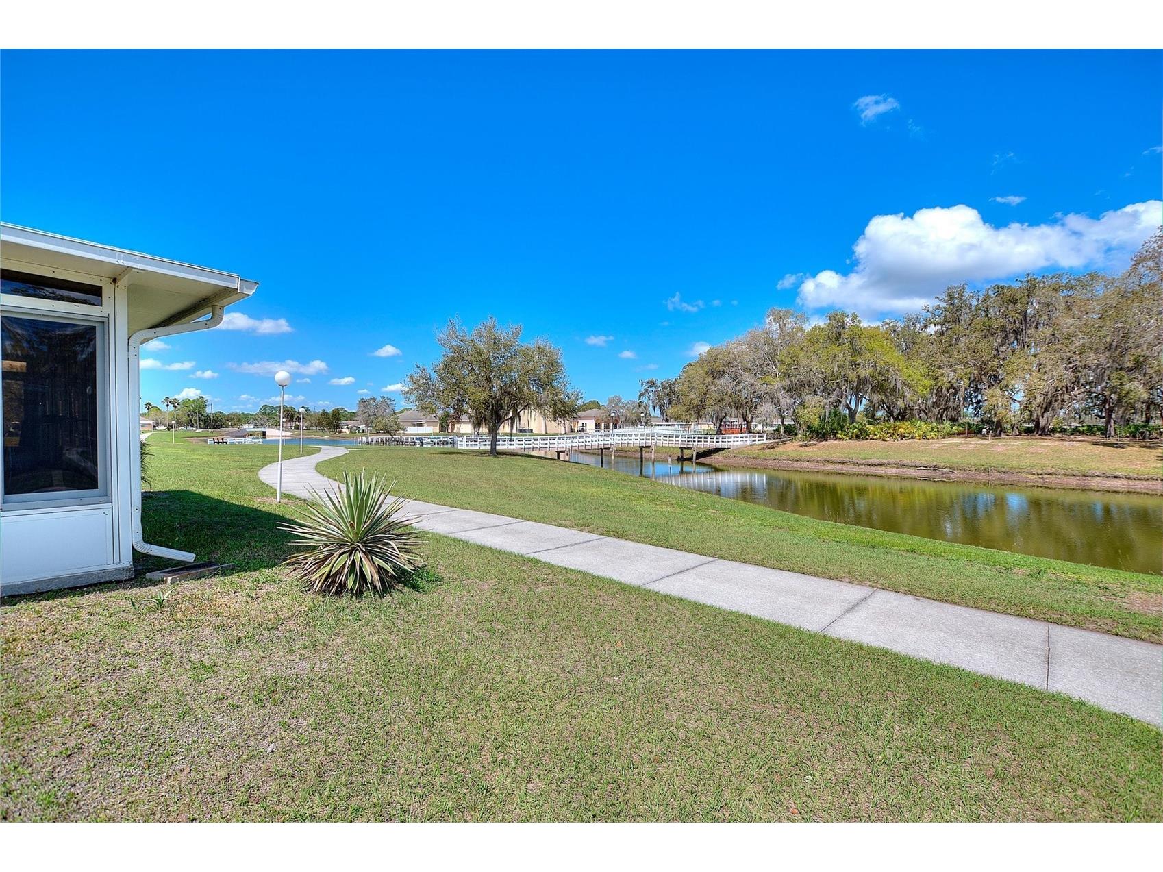 1919 Club Circle Lake Wales FL 33854 - LAKE WALK IN WATER P4938127 image13