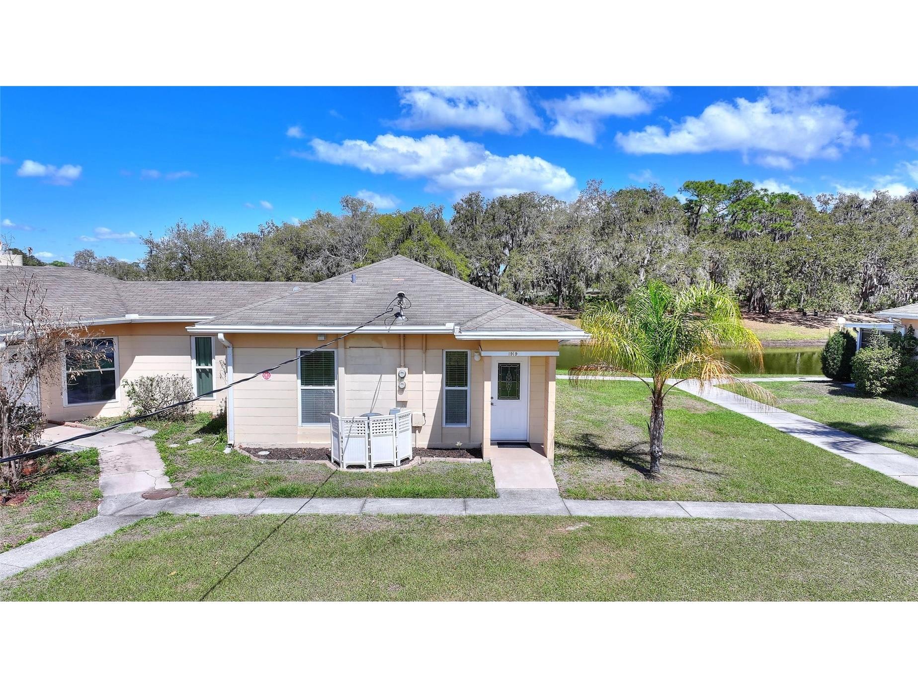 1919 Club Circle Lake Wales FL 33854 - LAKE WALK IN WATER P4938127 image17