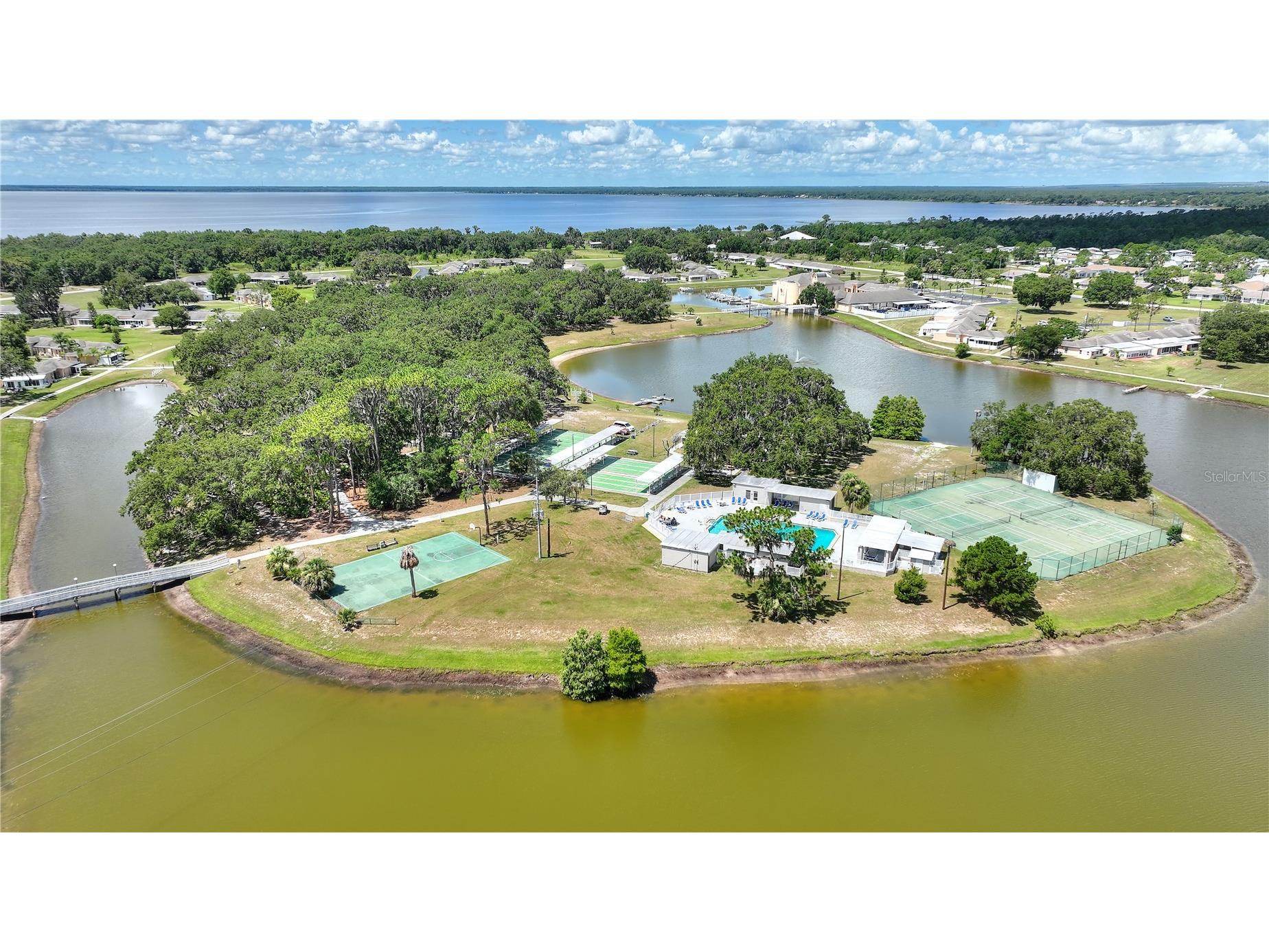1919 Club Circle Lake Wales FL 33854 - LAKE WALK IN WATER P4938127 image34