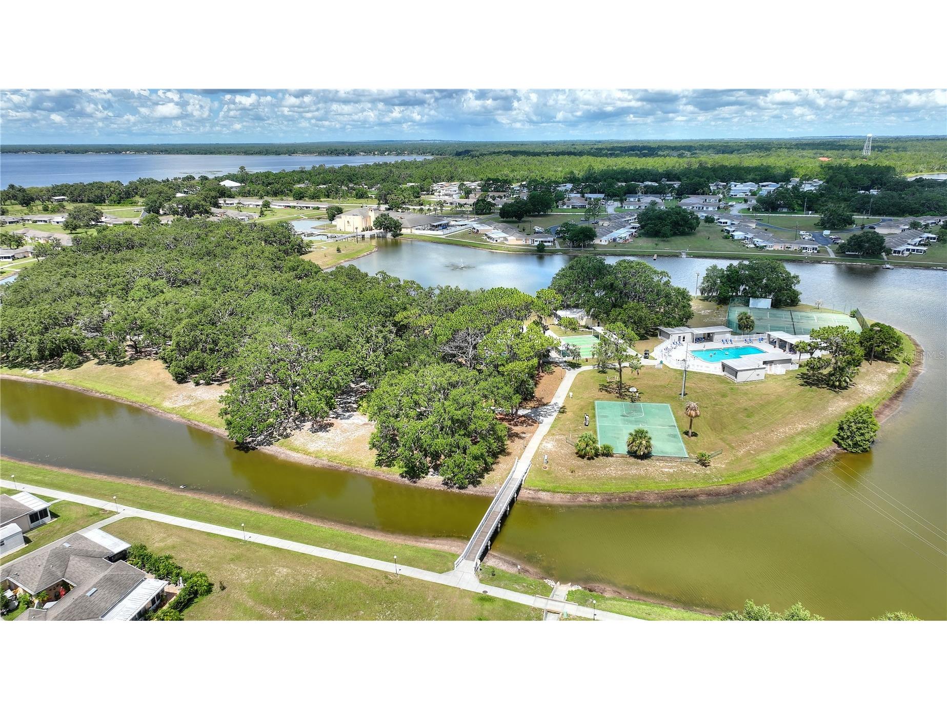 1919 Club Circle Lake Wales FL 33854 - LAKE WALK IN WATER P4938127 image40