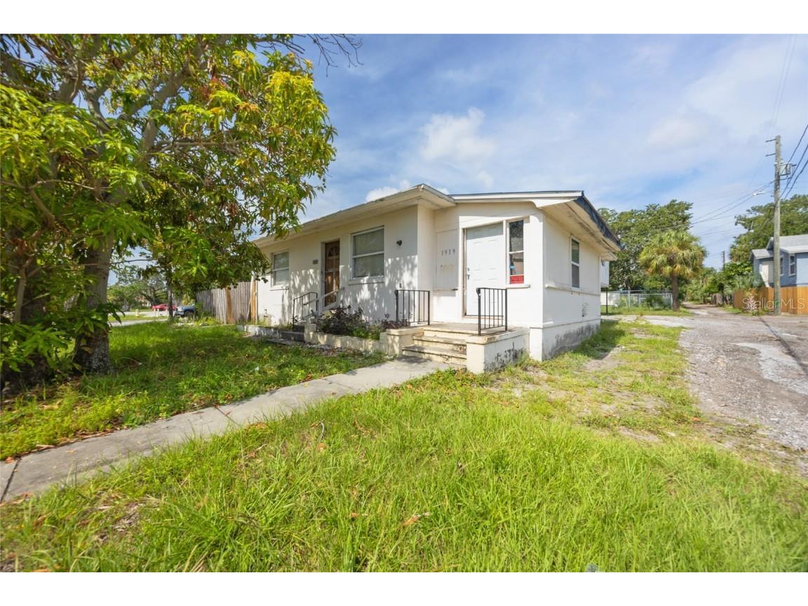 1919 Dr Martin Luther King Jr Street S #J Saint Petersburg FL 33705 TB8398976 image1