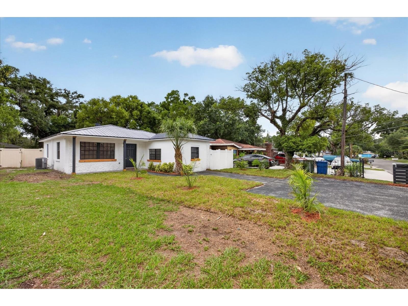 1919 E Clifton Street Tampa FL 33610 TB8514368 image4