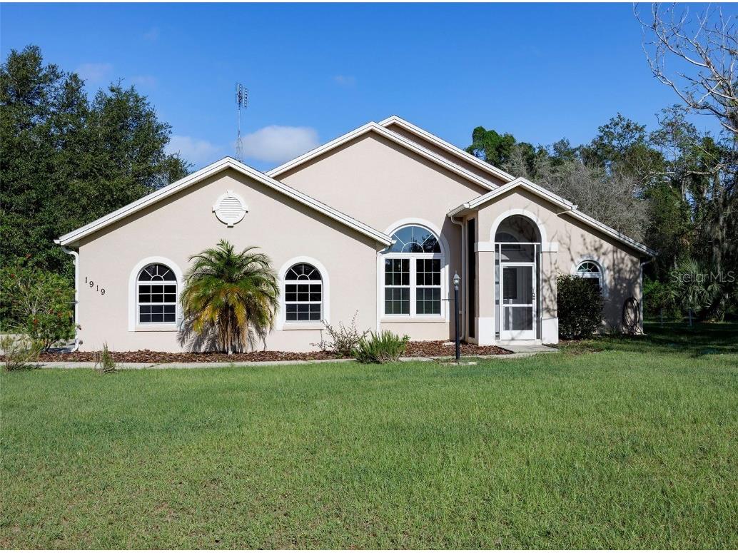 1919 Glen View Road Fruitland Park FL 34731 G5074254 image1
