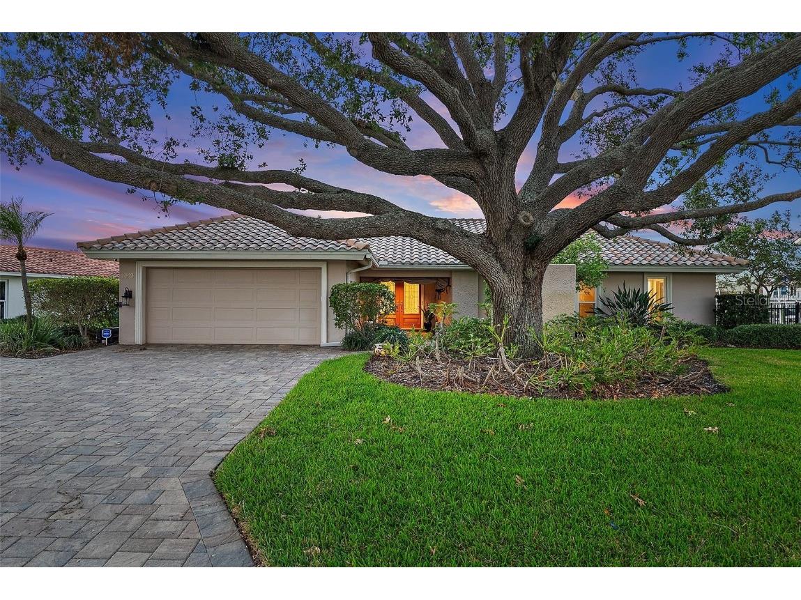 1919 Hawaii Avenue NE Saint Petersburg FL 33703 TB8331779 image1