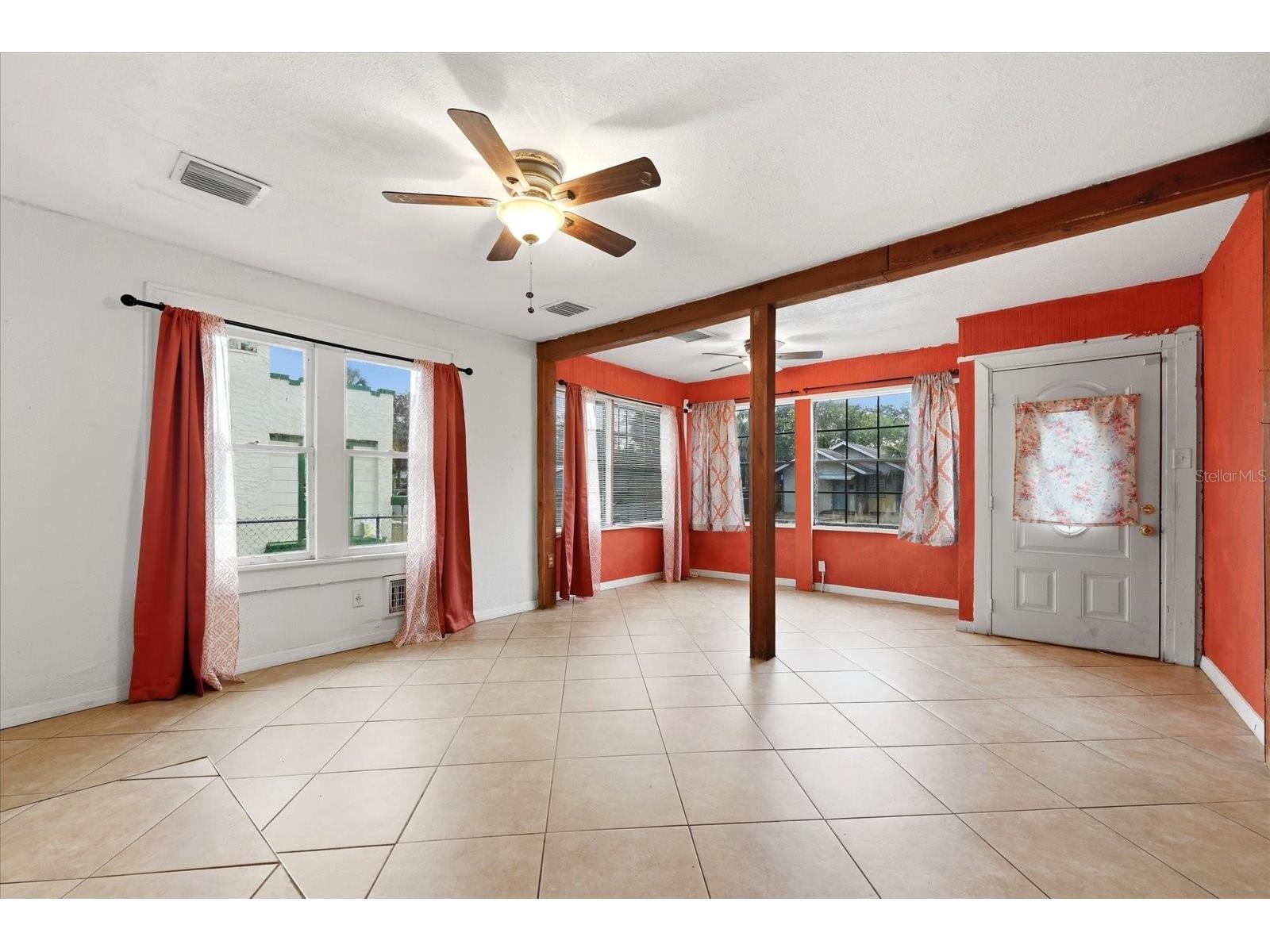1919 Quincy Street S Saint Petersburg FL 33711 TB8481442 image2