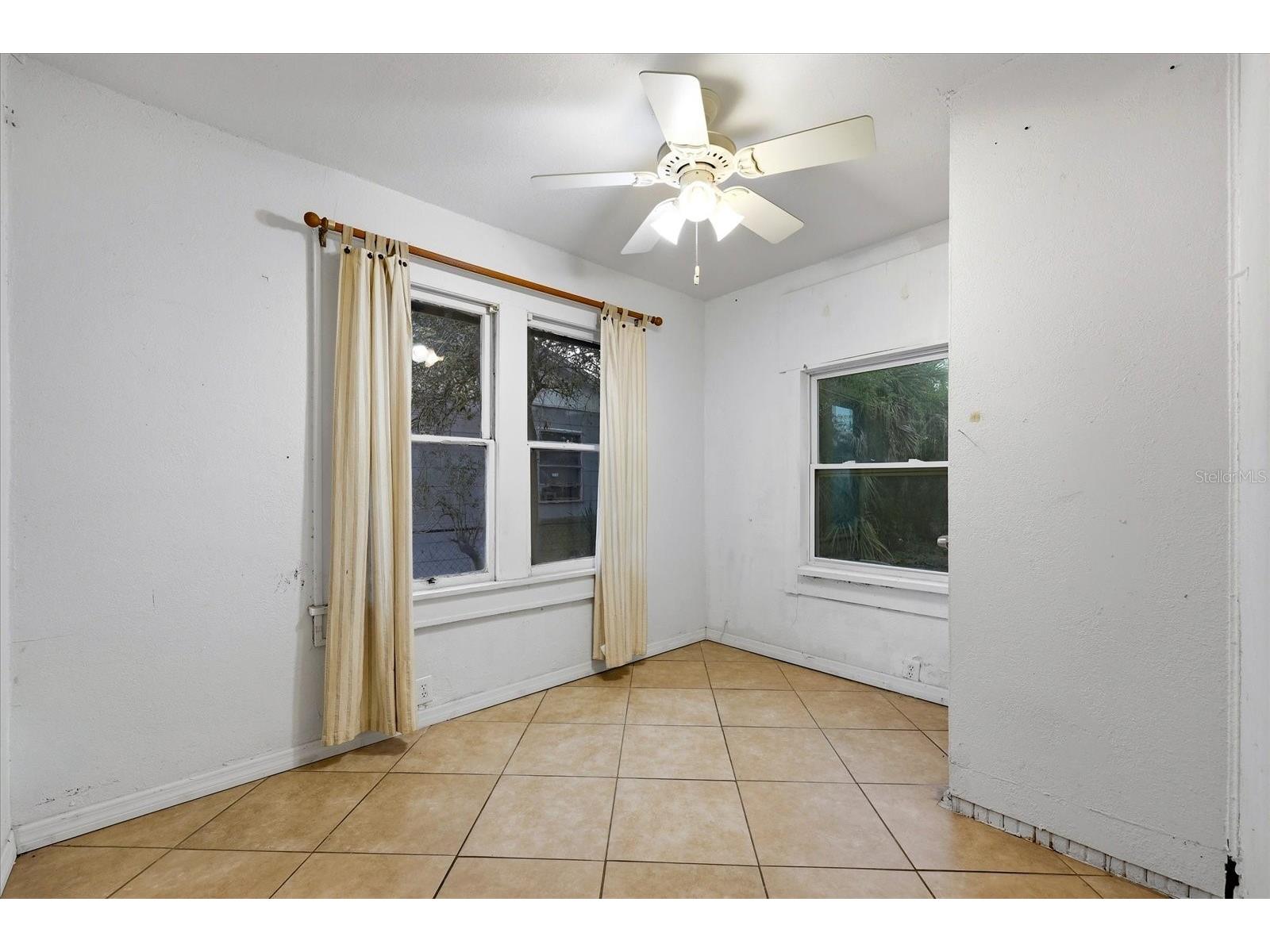 1919 Quincy Street S Saint Petersburg FL 33711 TB8481442 image8