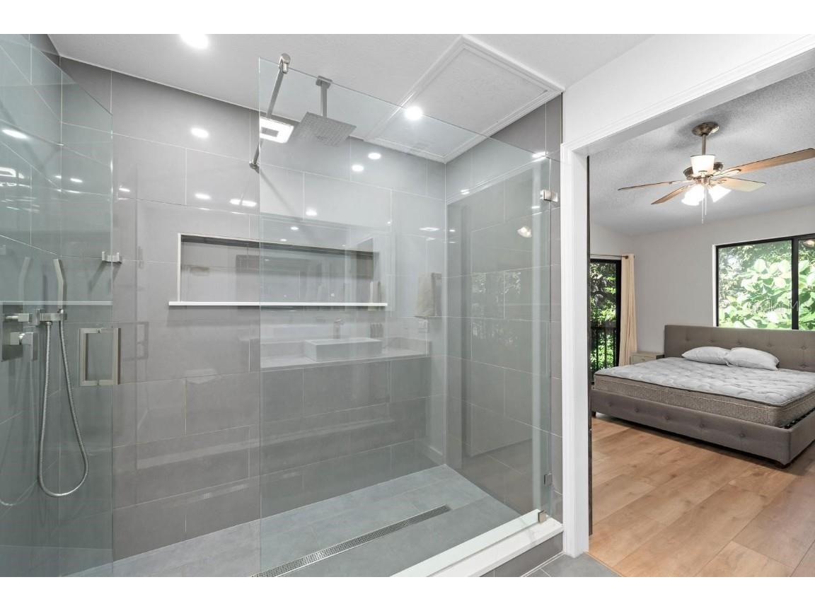 1919 Whispering Way Tarpon Springs FL 34689 TB8456779 image16