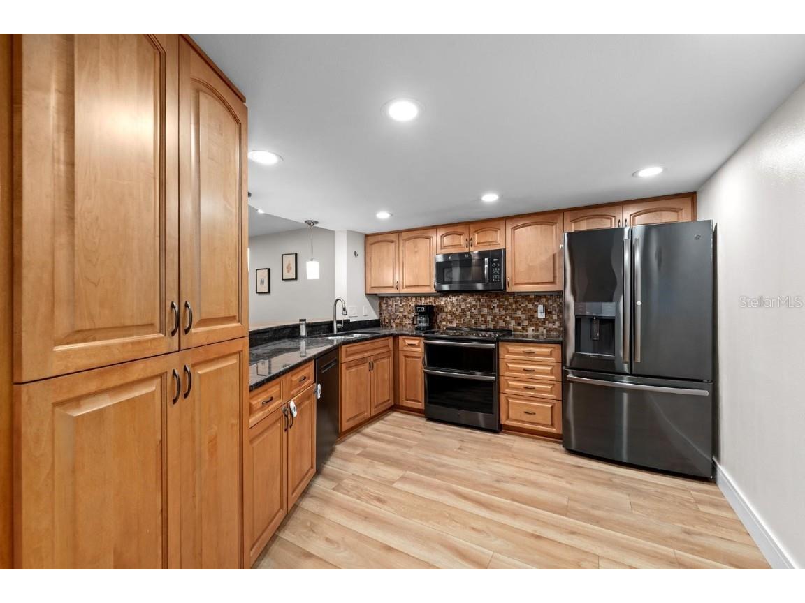 1919 Whispering Way Tarpon Springs FL 34689 TB8456779 image9