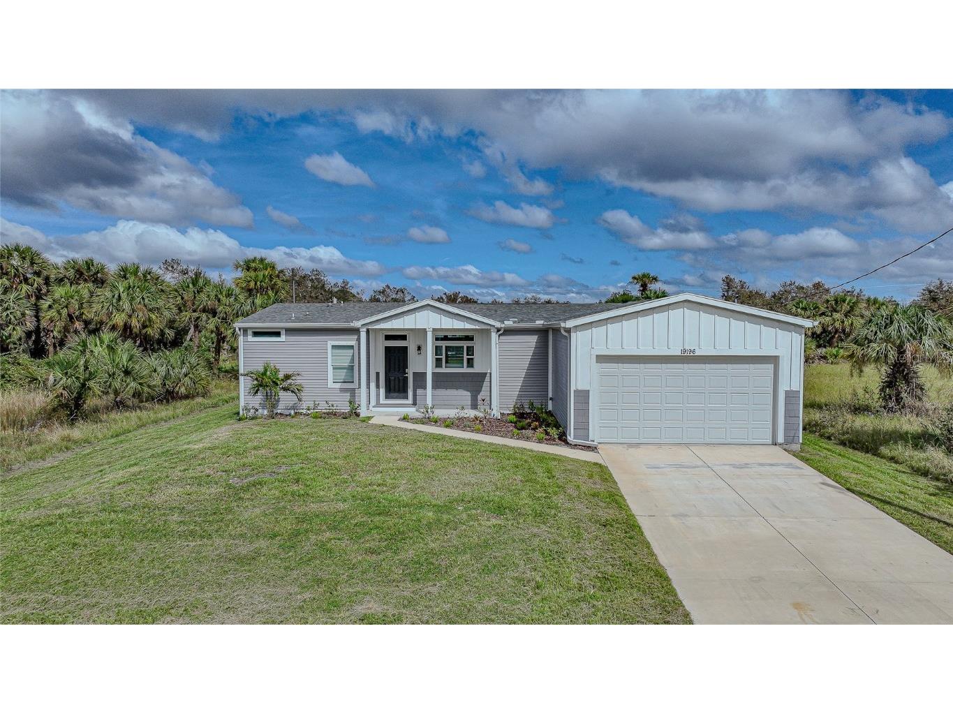 19196 Raymond Avenue Port Charlotte FL 33954 D6138529 image1