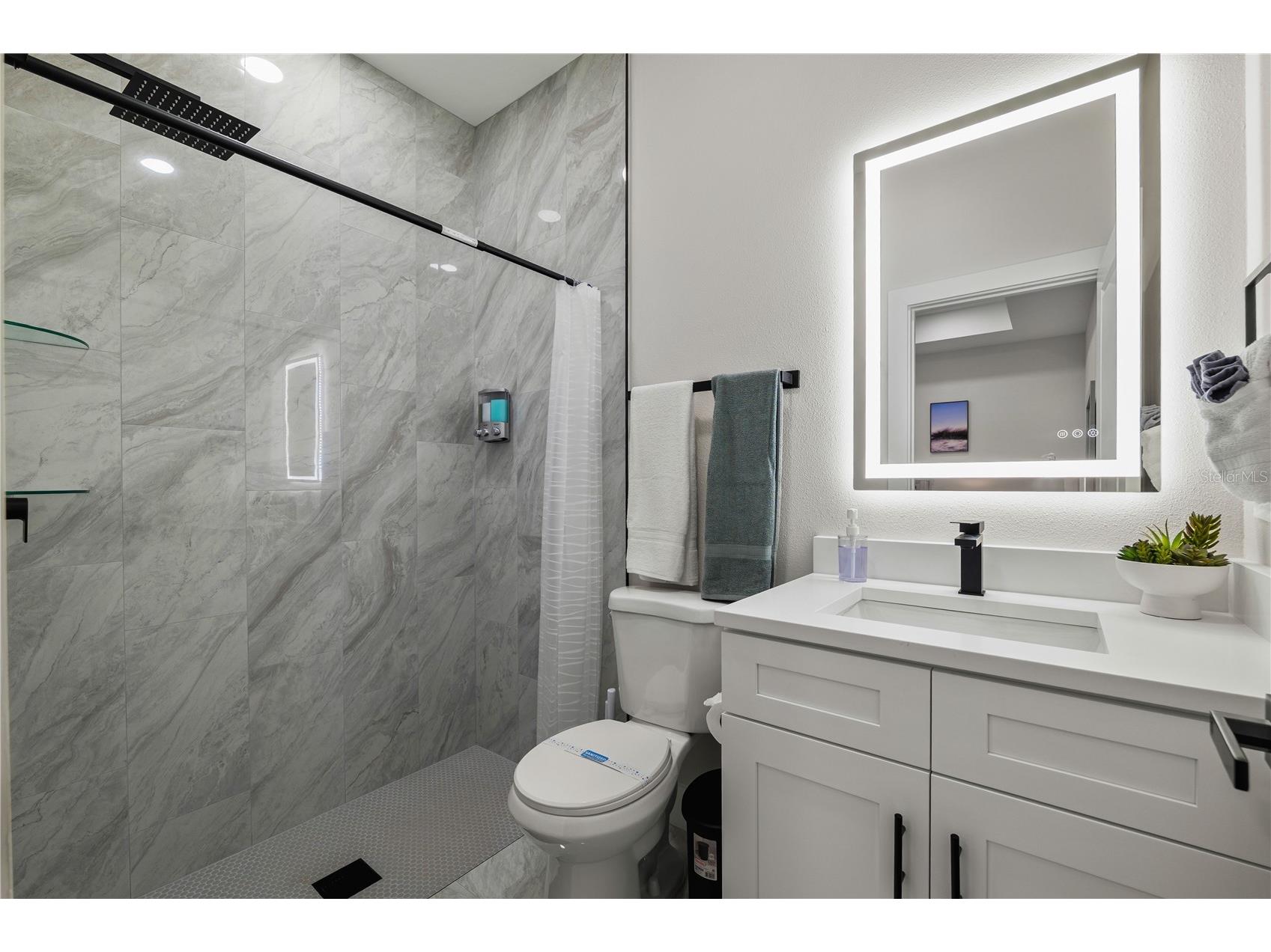 192-194 S Lemon Avenue Brooksville FL 34601 TB8501759 image9