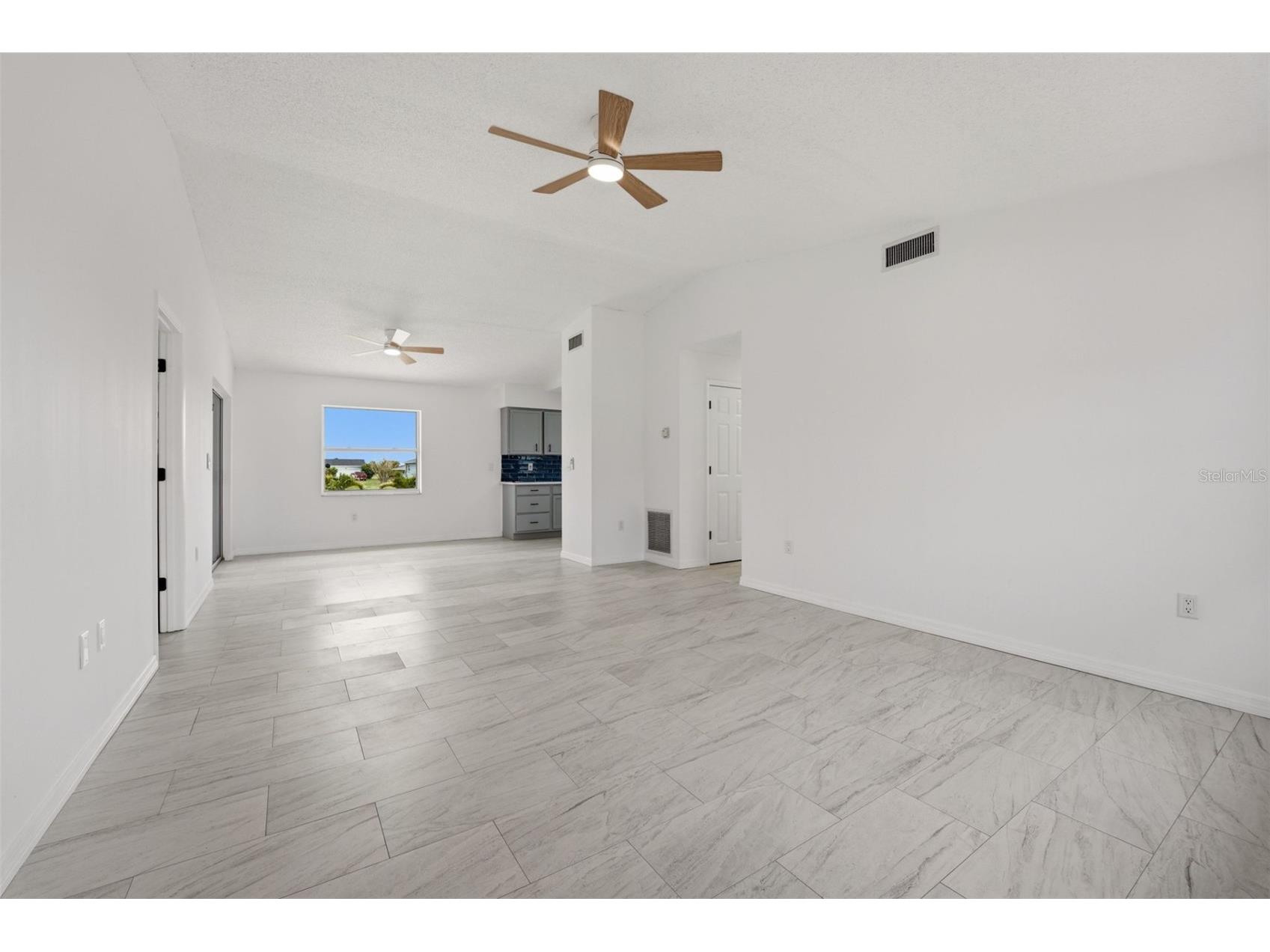 192 Annapolis Lane Rotonda West FL 33947 A4700869 image3