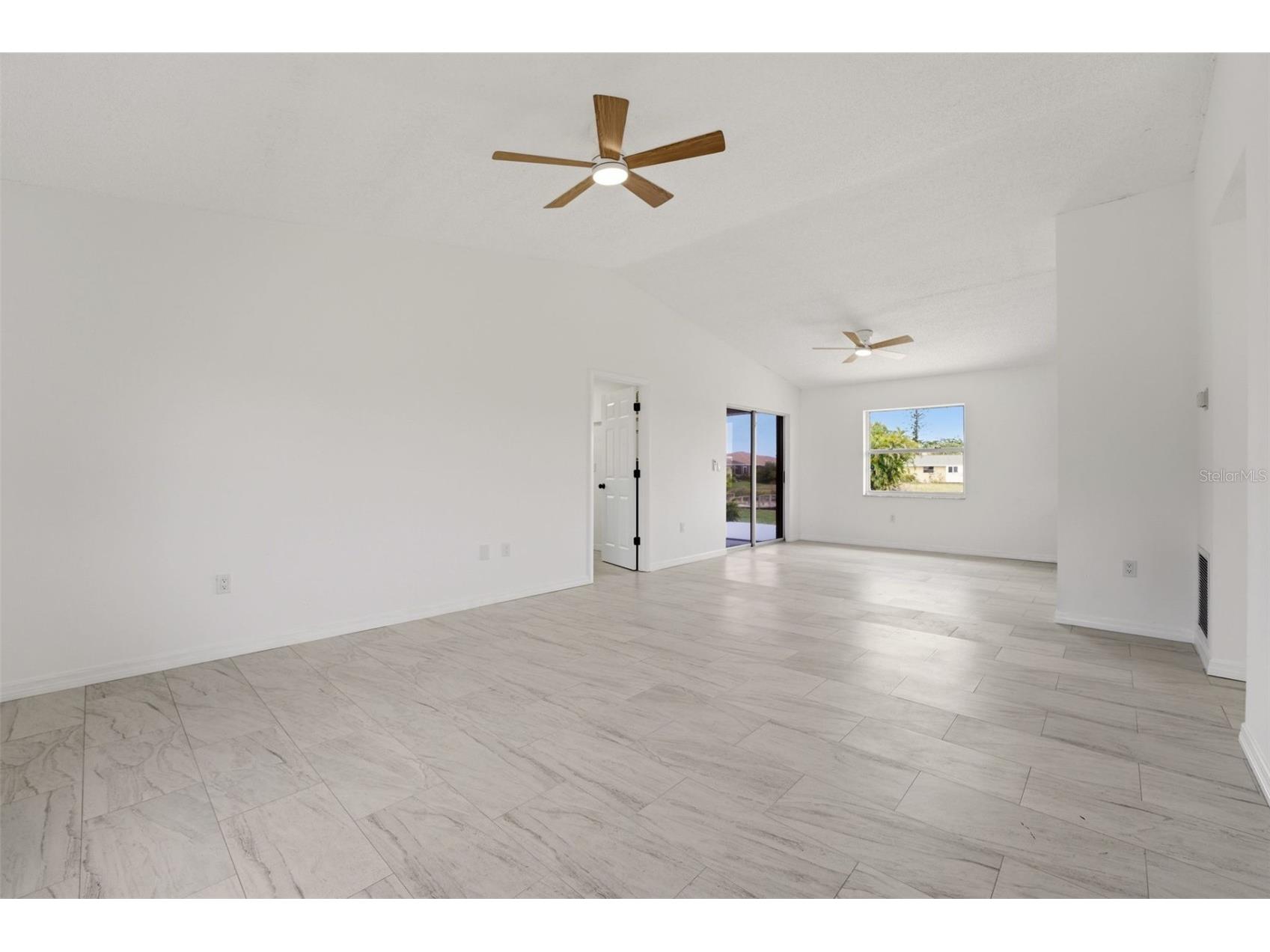 192 Annapolis Lane Rotonda West FL 33947 A4700869 image4