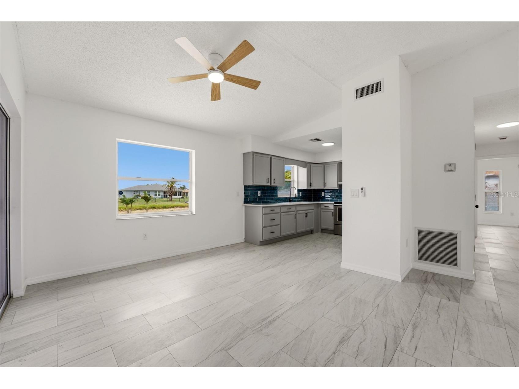 192 Annapolis Lane Rotonda West FL 33947 A4700869 image5