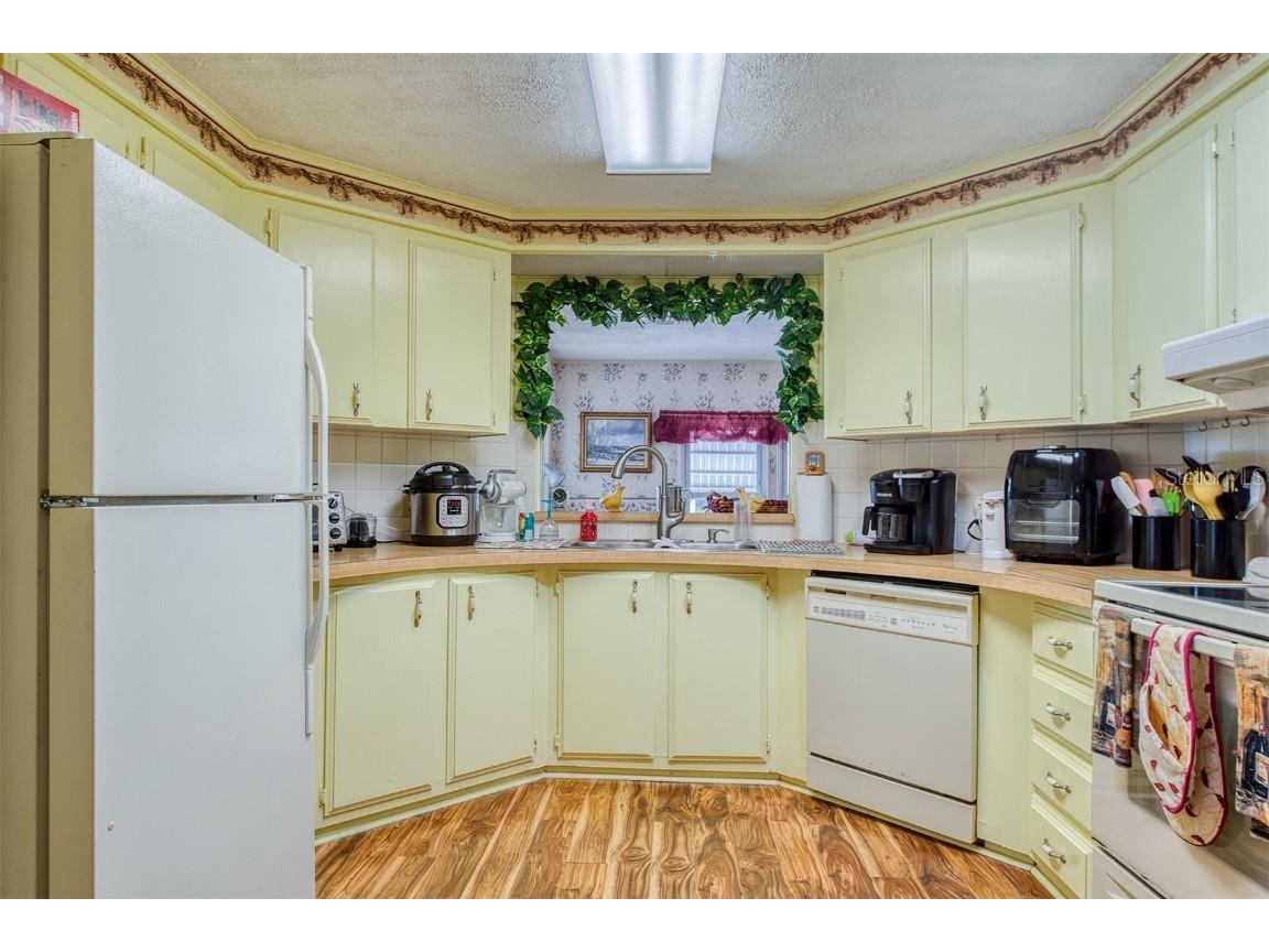 192 Blue Marlin Drive Oldsmar FL 34677 TB8427755 image12