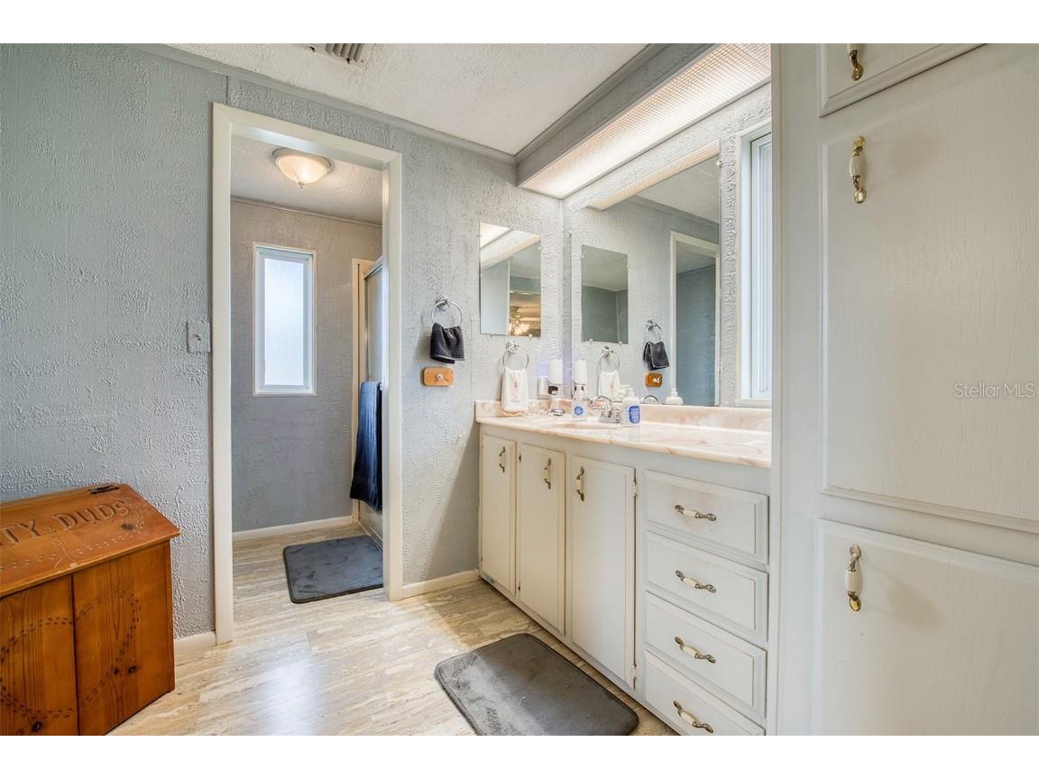 192 Blue Marlin Drive Oldsmar FL 34677 TB8427755 image23