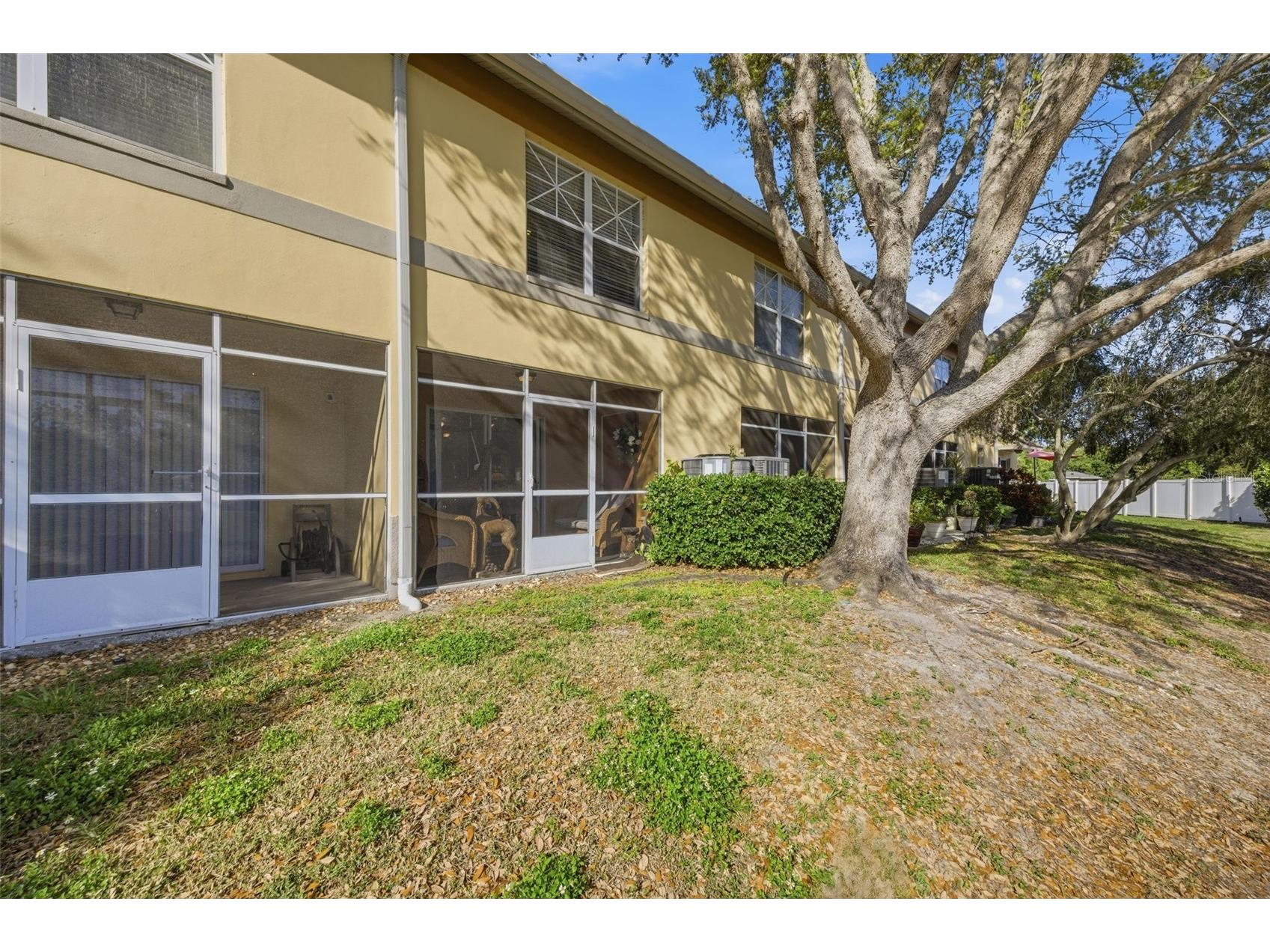 192 Coquina Bay Drive Saint Petersburg FL 33705 TB8485777 image34