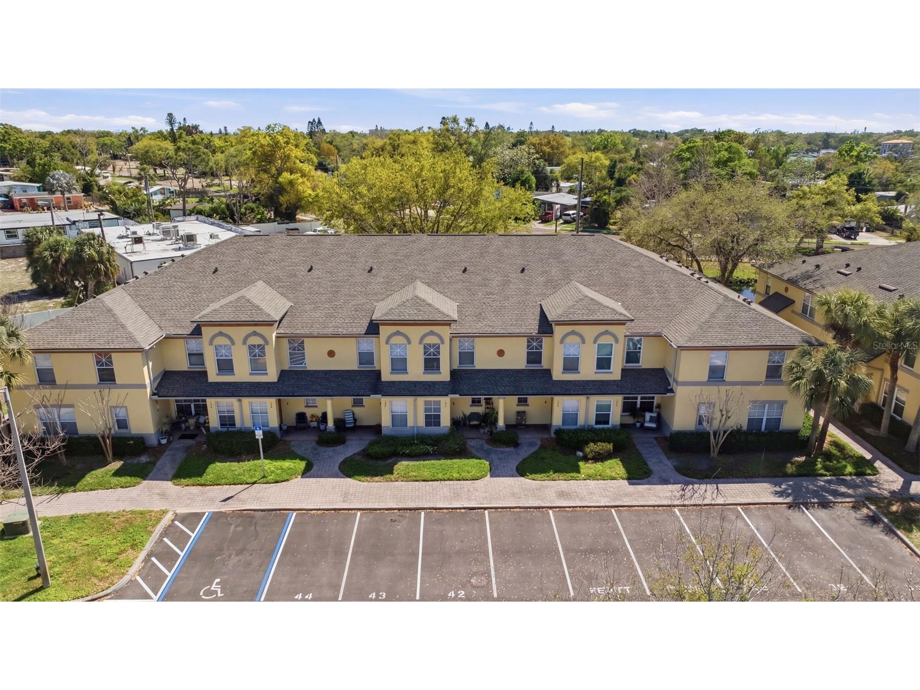 192 Coquina Bay Drive Saint Petersburg FL 33705 TB8485777 image36